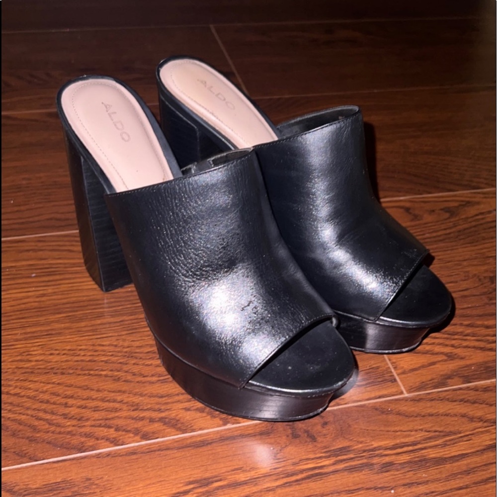 Women’s Aldo Heels
